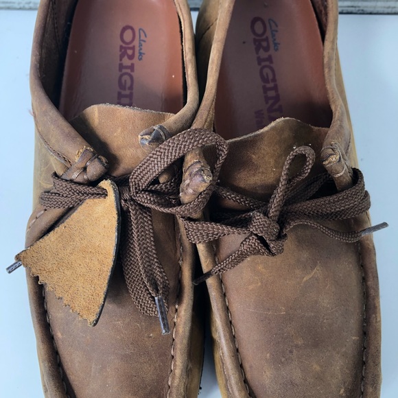 clarks wallabees size 9